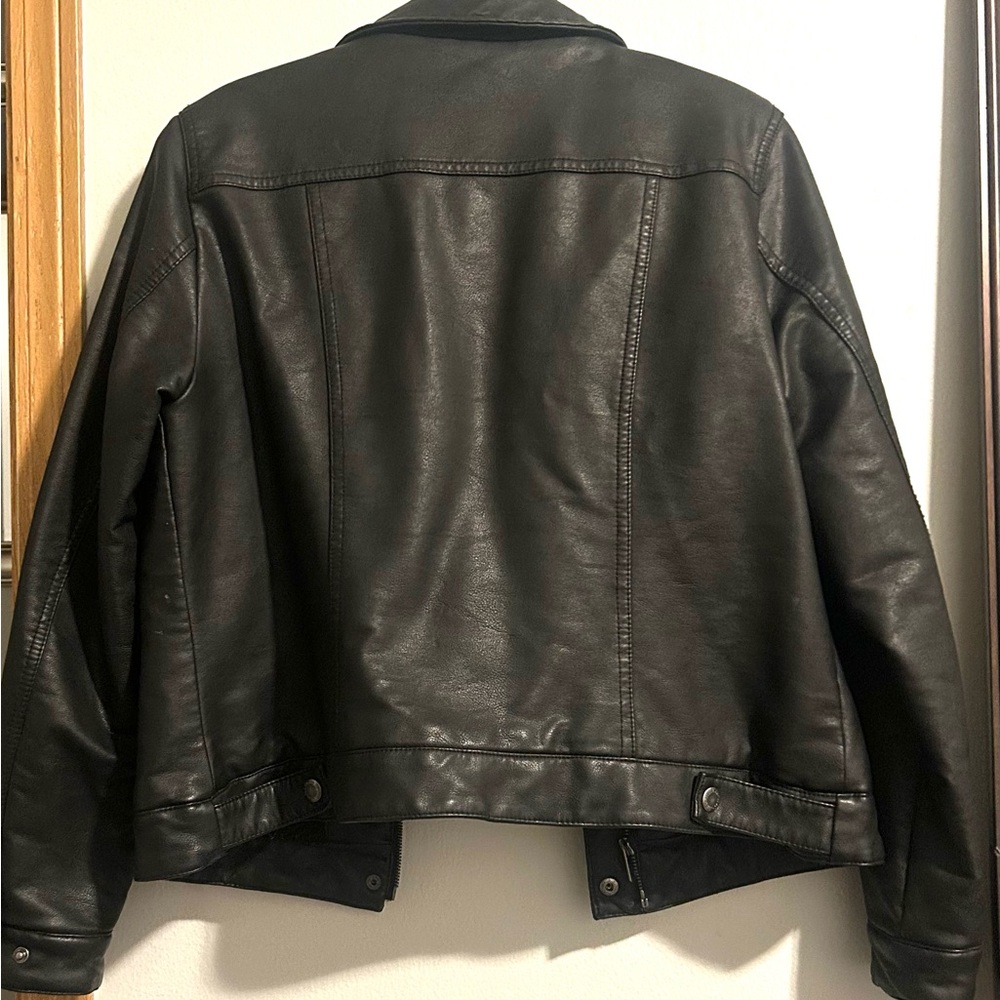 Levi's Black Bomber Jacket for Men - Picture 2 of 3